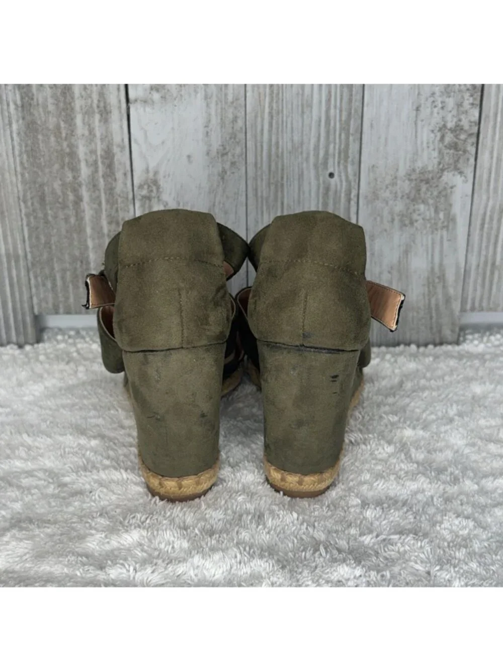 Merona Olive Green Wedge Sandals 6